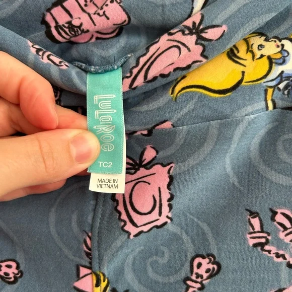 LuLaRoe Women’s Disney Alice in Wonderland Ankle Leggings TC2 - Picture 4 of 5